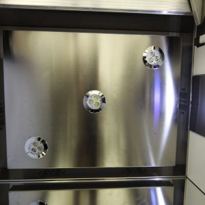 Techo de cabina de ascensor en acabado inoxidable con iluminacion de led